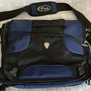 CalPak messenger laptop bag
